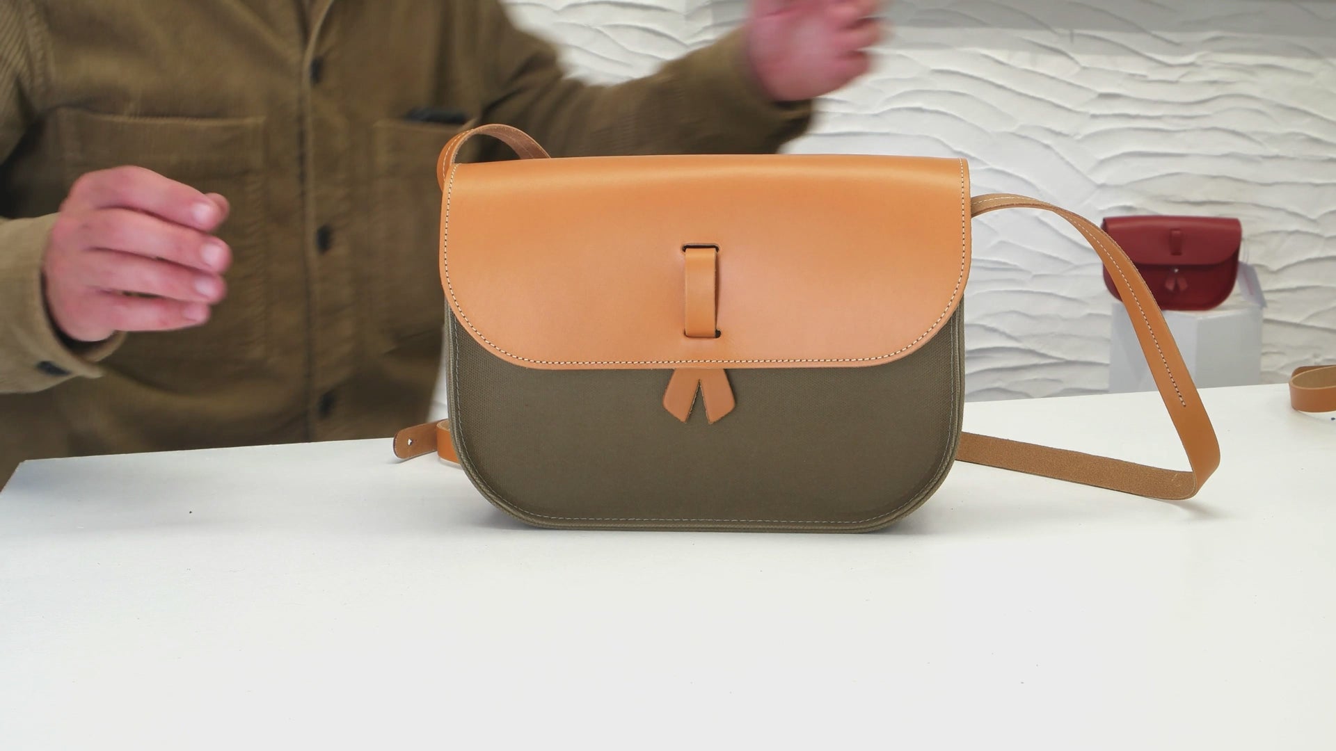 sac bandoulière en toile kaki fabrication artisanale