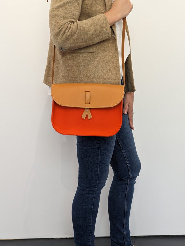 The shoulder bag - large format - Orange 